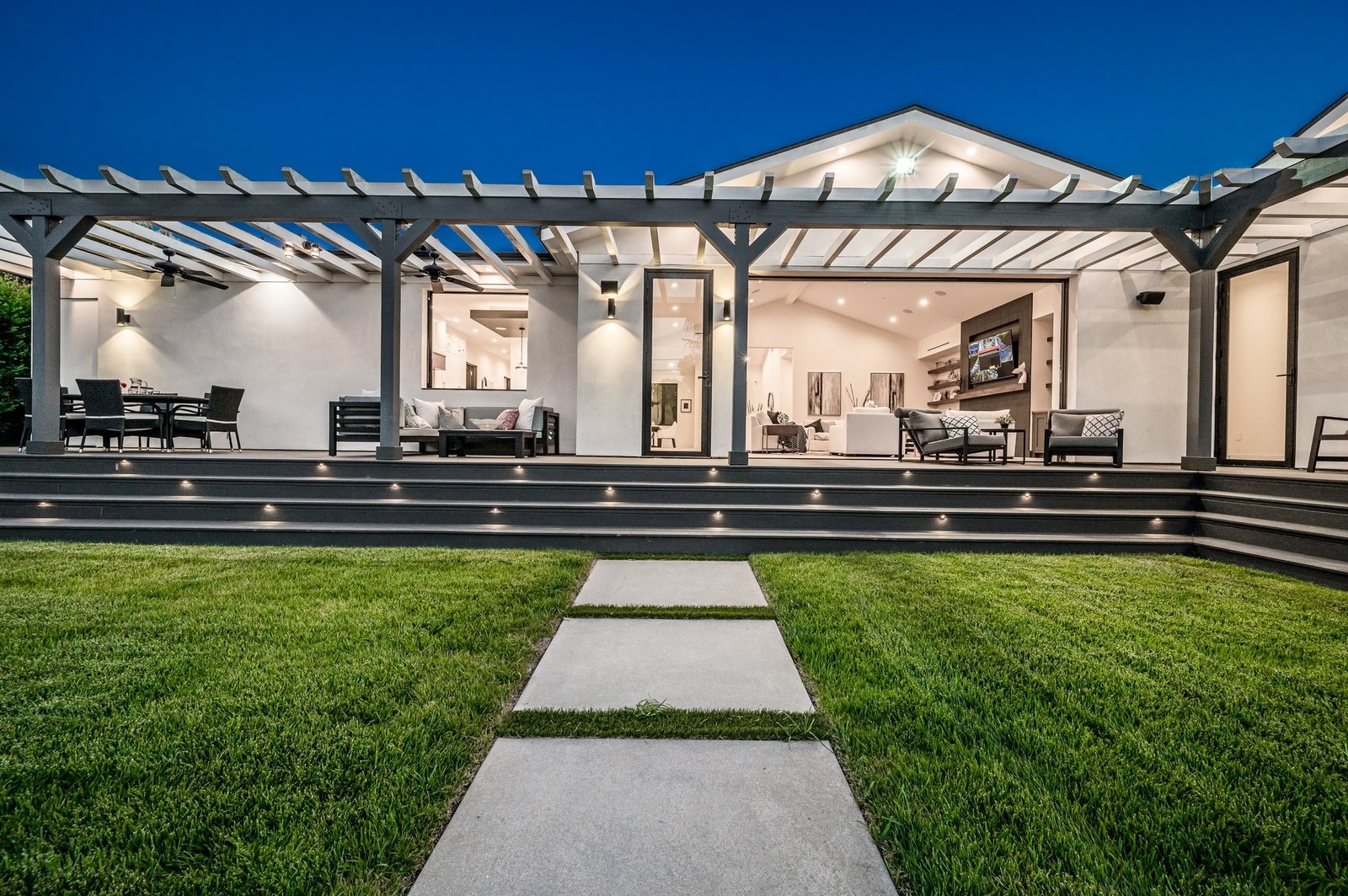Modern new construction home in Los Angeles